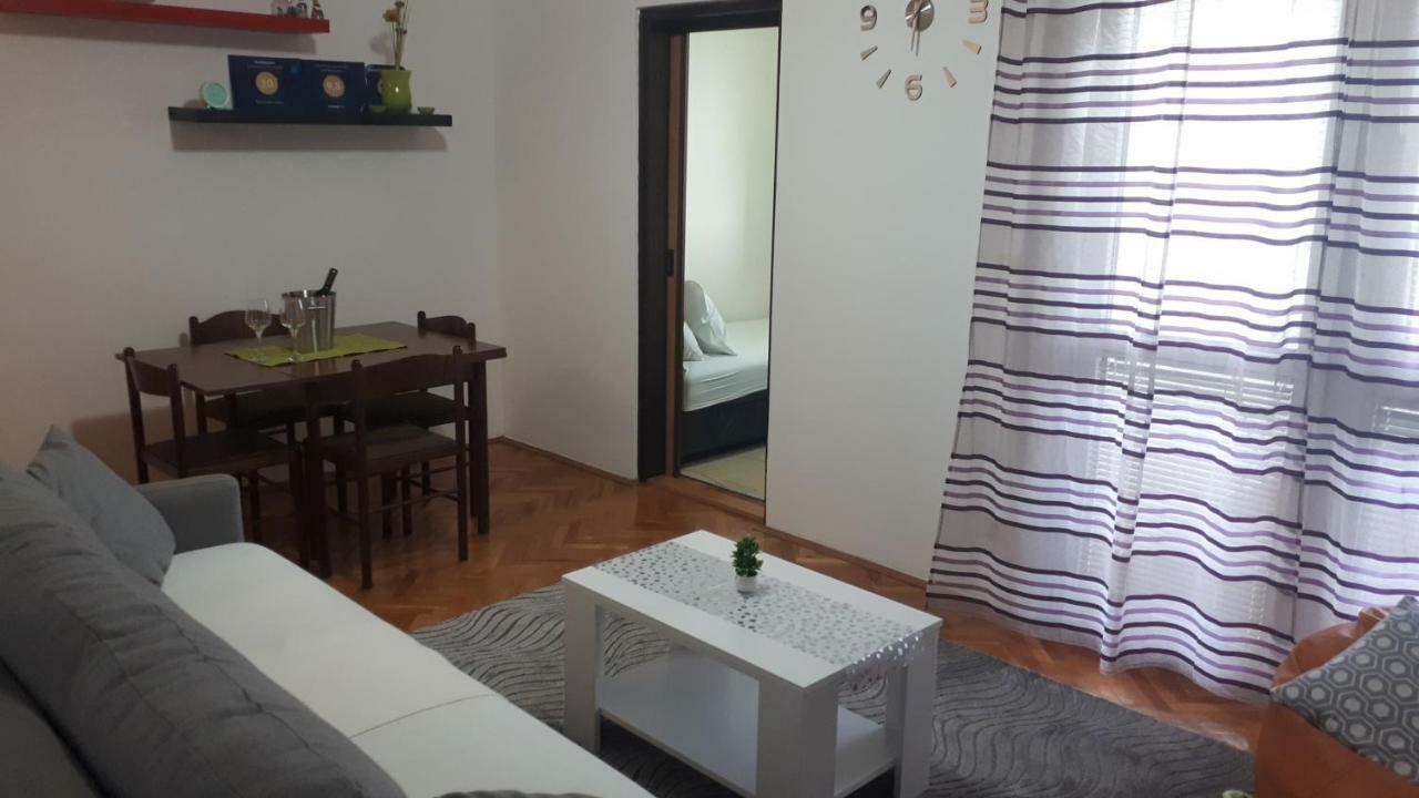 Apartment Tijana Sutomore Bagian luar foto